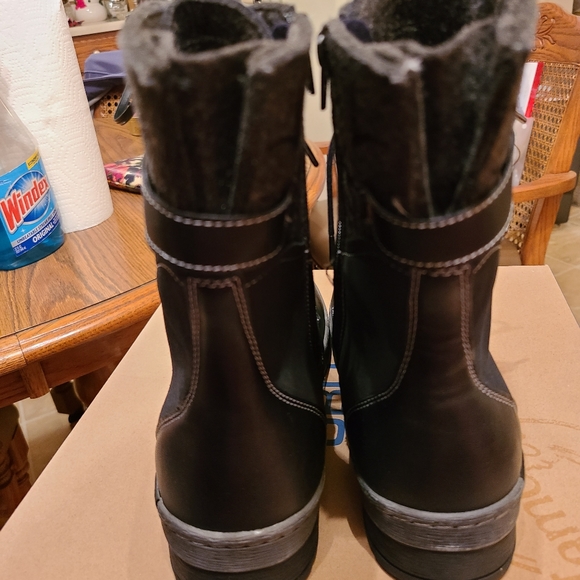 SOLD - Picture 4 of 15